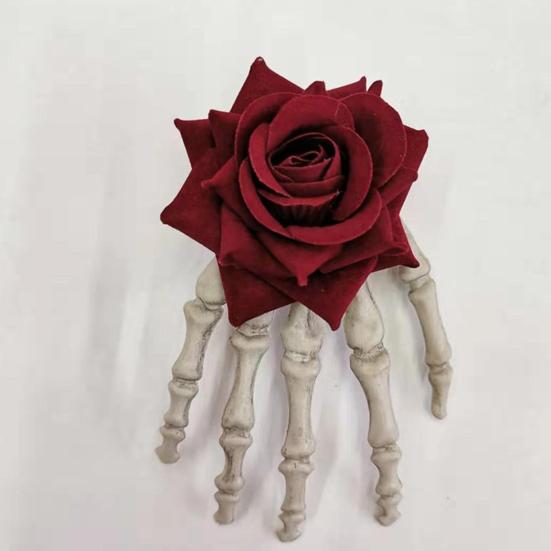 Skeleton Hand Hair Clip Gothic Barrette with Faux Roses Punk Style Hair Accessories for Halloween Themed Party Dress-up