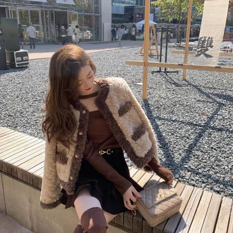 Пальто из овечьей шерсти женское осенне-зимнее новое короткое стильное шуба с небольшим — фото 2