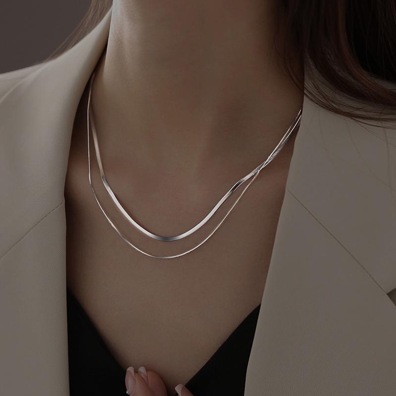 Elegant Double Layer Snake Bone Necklace: Versatile, Trendy, and Cold Style for Women