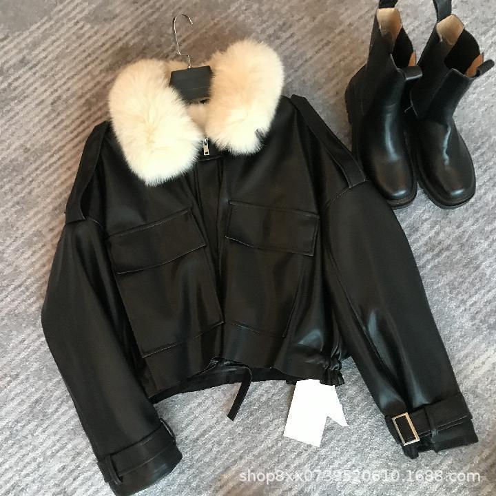 Women's 2024 Autumn/Winter Leather Jacket with Detachable Faux Fur Collar, Plus Velvet, Short, Thickened.