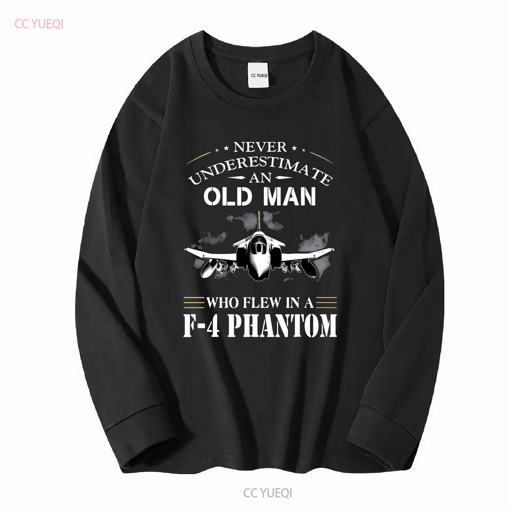 

Никогда не недооценивай старого человека, который летал на истребителе F4 Phantom. Винтажная футболка с длинным или коротким рукавом, стираная, растянутая S