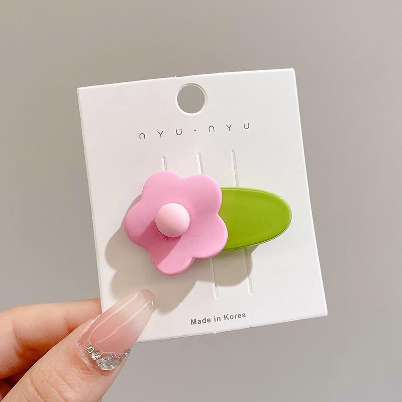 Pink Dopamine Hair Clip: Y2K Seamless Round Hairpin - Cute Small Side Clip for Women’s Bangs