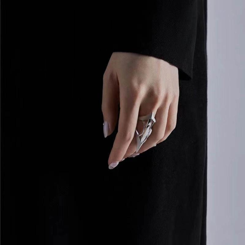 Scepter Hollow Barbed Fangs Ring for Women Gold Silver Rings Fashion Novel Niche High-grade Sense Open Finger Ring