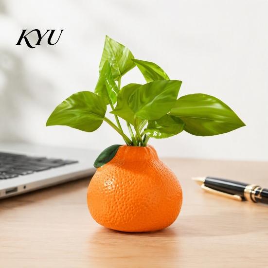 Sustainable Plastic Flower Vase Orange Shaped Vase, Decorative Hydroponics Creative Container, Small Unique Tabletop Ornament Pot for Living