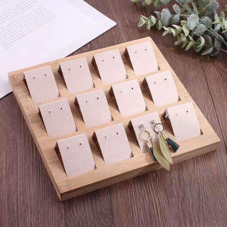 Tavă și suport mobil pentru afișarea cerceilor din bambus