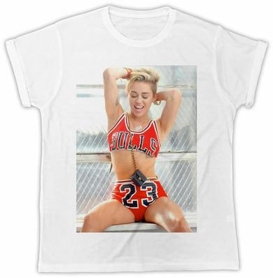 MILEY CYRUS BULLS T-Shirt Retro Cool Gift Tee Music Movie 2000s UK Unisex T-Shirt