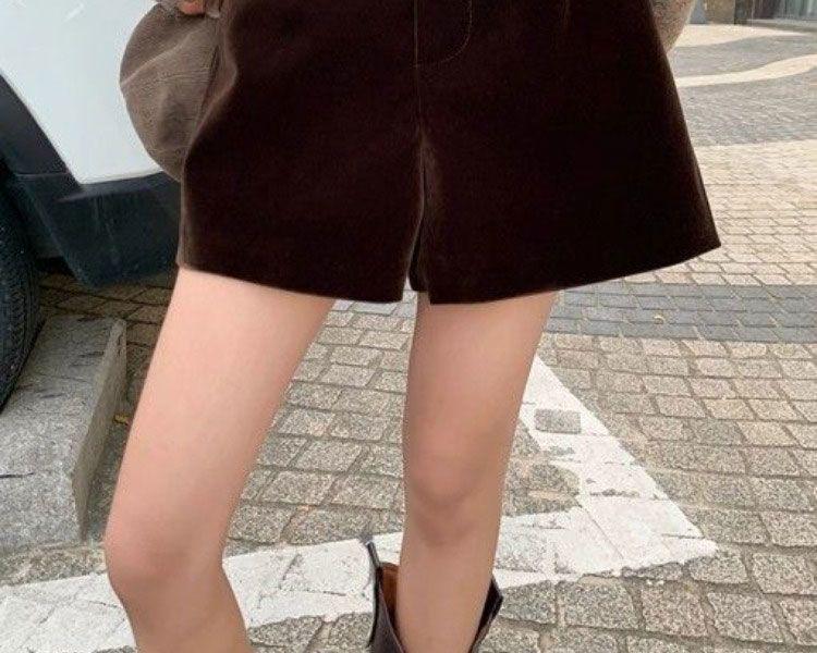 2025 Gold Velvet High Waist A-line Bootcut Shorts for Petite Sizes