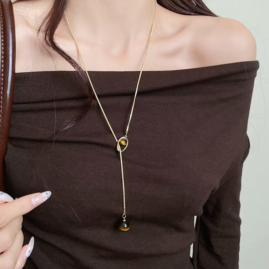 Retro Koreanisches Maillard Tigerauge Gold Halskette - Elegante Lange Kette für Herbst-/Winter Pullover