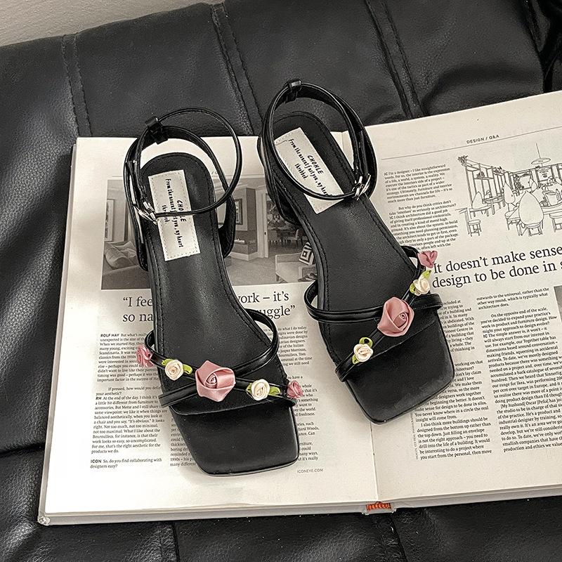 

Милые стильные босоножки на высоком каблуке женские 2025 новые цветочные туфли с перекрестными ремешками на высоком каблуке летняя одежда однотонные туфли Мэри Джейн 35 чёрный