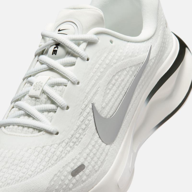 Nike NIKE JOURNEY RUN Men's Road Running Shoes FN0228