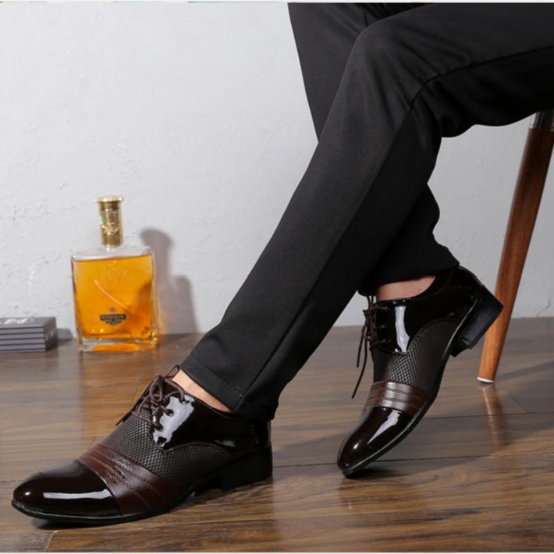 New Four Seasons Men's Casual Pointed Leather Shoes Youth Korean Edition Extra Large Size Men's Shoes Trendy Dress Shoes
