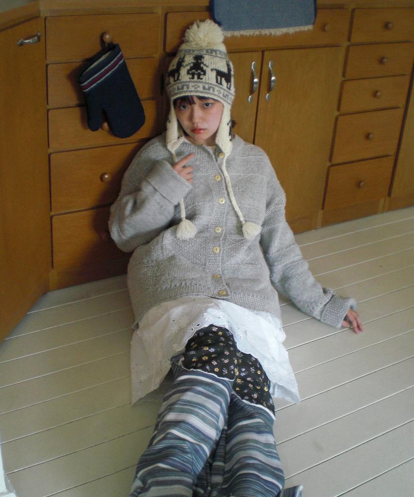 FUNFROMFUN Nomad Handmade Earmuff, Cream