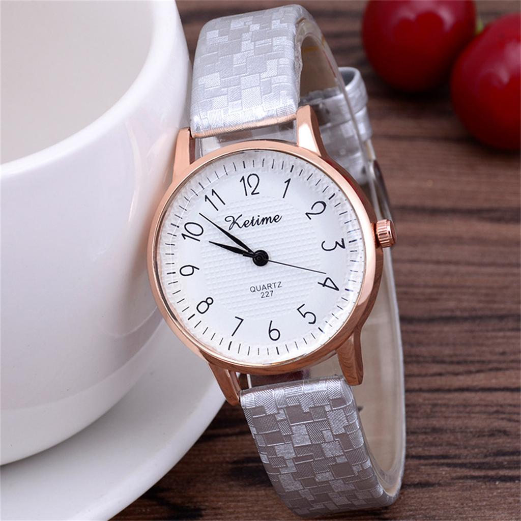 Women Fashion Leather Watch