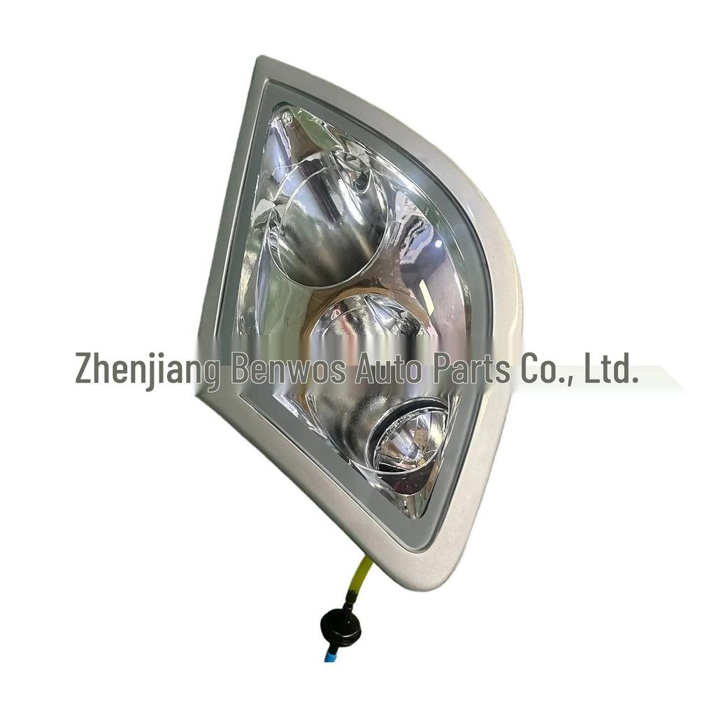 DAF XF106 Roof Light Compatible with Models 1784823, 1682977, 1784822, 1682976