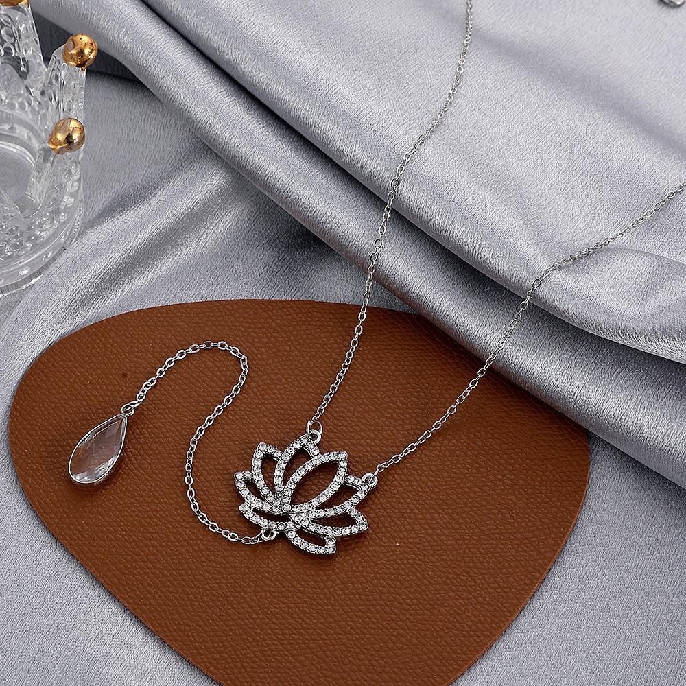 Star & Moon Multi-Layer Alloy Necklace - Hip-Hop Style Portrait Clavicle Chain