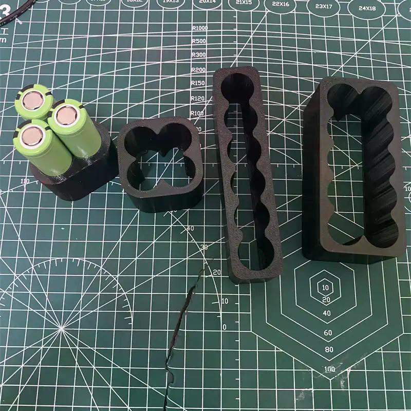 1/4 Stück 18650 Lithium-Batterie Punktschweißvorrichtung - Fester Montagehalter zur Positionierung für Batteriepaket-Schweißen