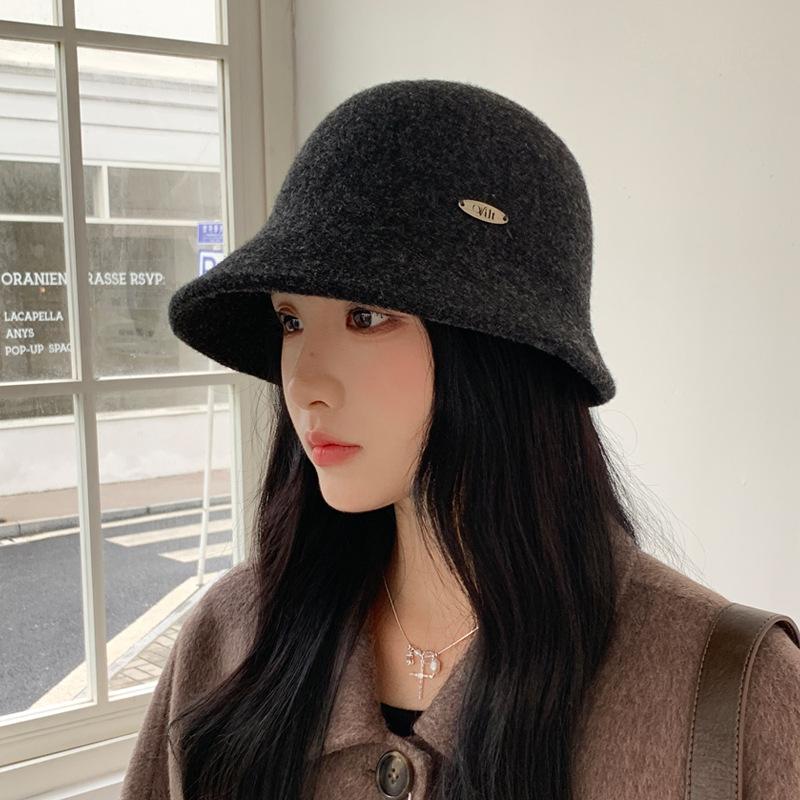 1Pc Autumn and Winter New Basin Hat Wool Blended Bucket Hat Women Show Small Face Versatile Fashion Irregular Wide Brim Warm Hat