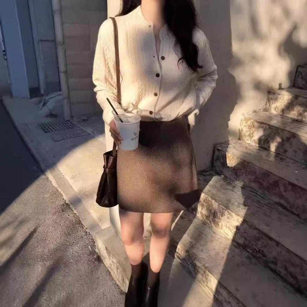 Women's Round Neck Fashion Short Knitted Wool Cardigan Sweater - Perfect with Skirts or As a Shawl-Style Outerwear