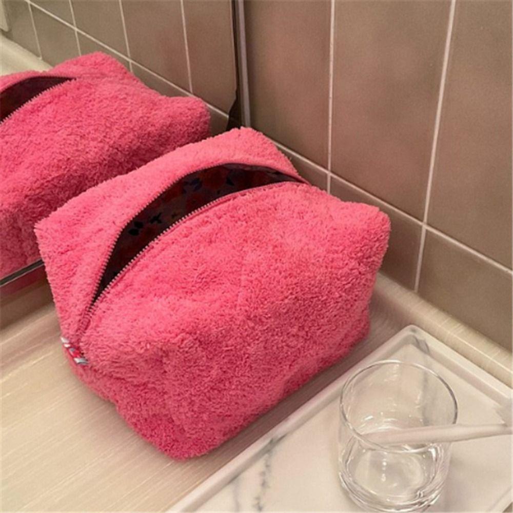 Plush Material Cosmetic Bag Large Capacity Travel Organizer Compact Makeup Bag  Makeup Storage