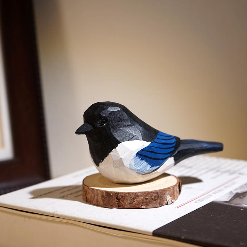 Handmade Wooden Magpie Bird Figurine Cute Animal Decor Office Desk Gift