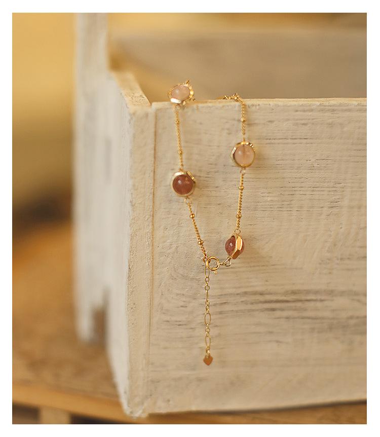 Natural Pink Strawberry Crystal Bracelet, Exquisite 14K Gold Plated Fashion Jewelry, Peach Blossom Beaded Design.
