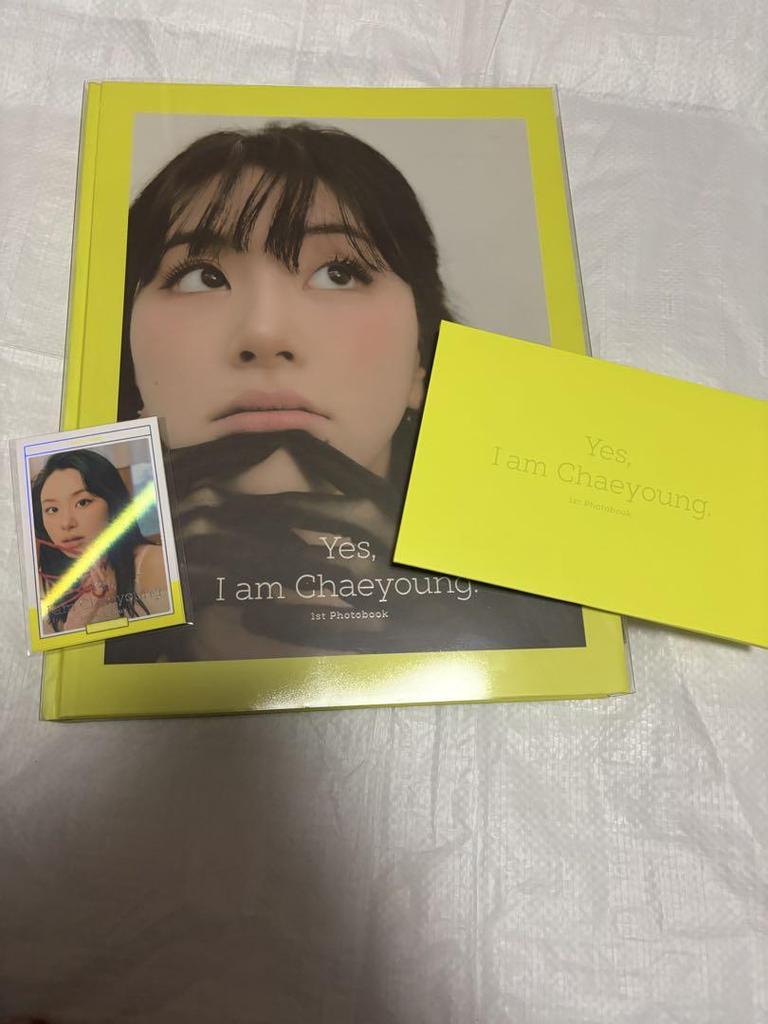 [USED] TWICE Chaeyoung Photobook Yes, I am Chaeyoung