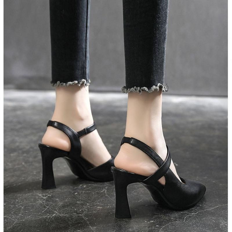 

Модная одинарная обувь сандалии женские лето 2025 новый весна толстый каблук средний каблук мягкая кожа сумка голова модная женская обувь высокий каблук 41 абрикосовый