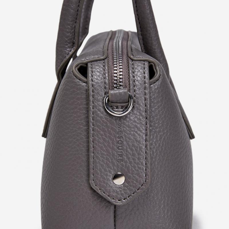 By Esquire Women Louen Bowling Tote Bag Gray