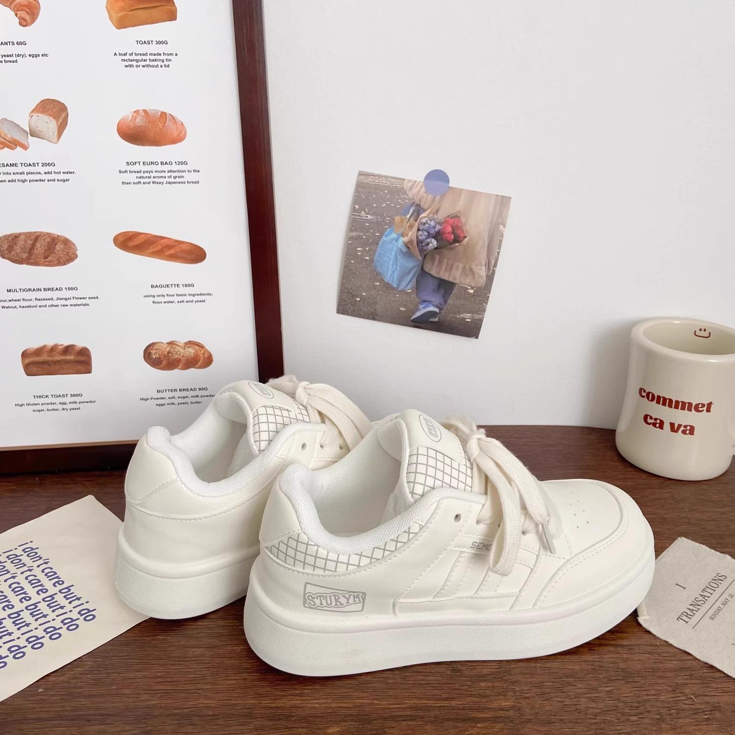 

2025 весна новые популярные женские туфли студенческие универсальные спортивные и для отдыха маленькие белые туфли инс уличная съемка трендовая обувь обувь-хлеб 40 бежевый