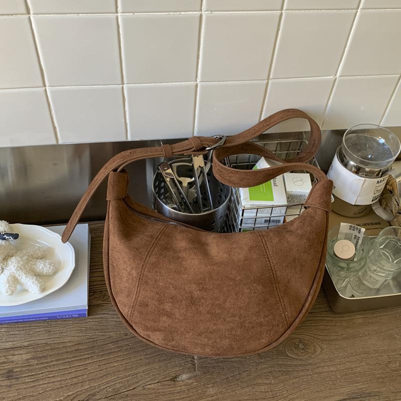 

Fashion leopard print women s bag niche high-value casual bag women s 2025 new niche retro commuter shoulder bag