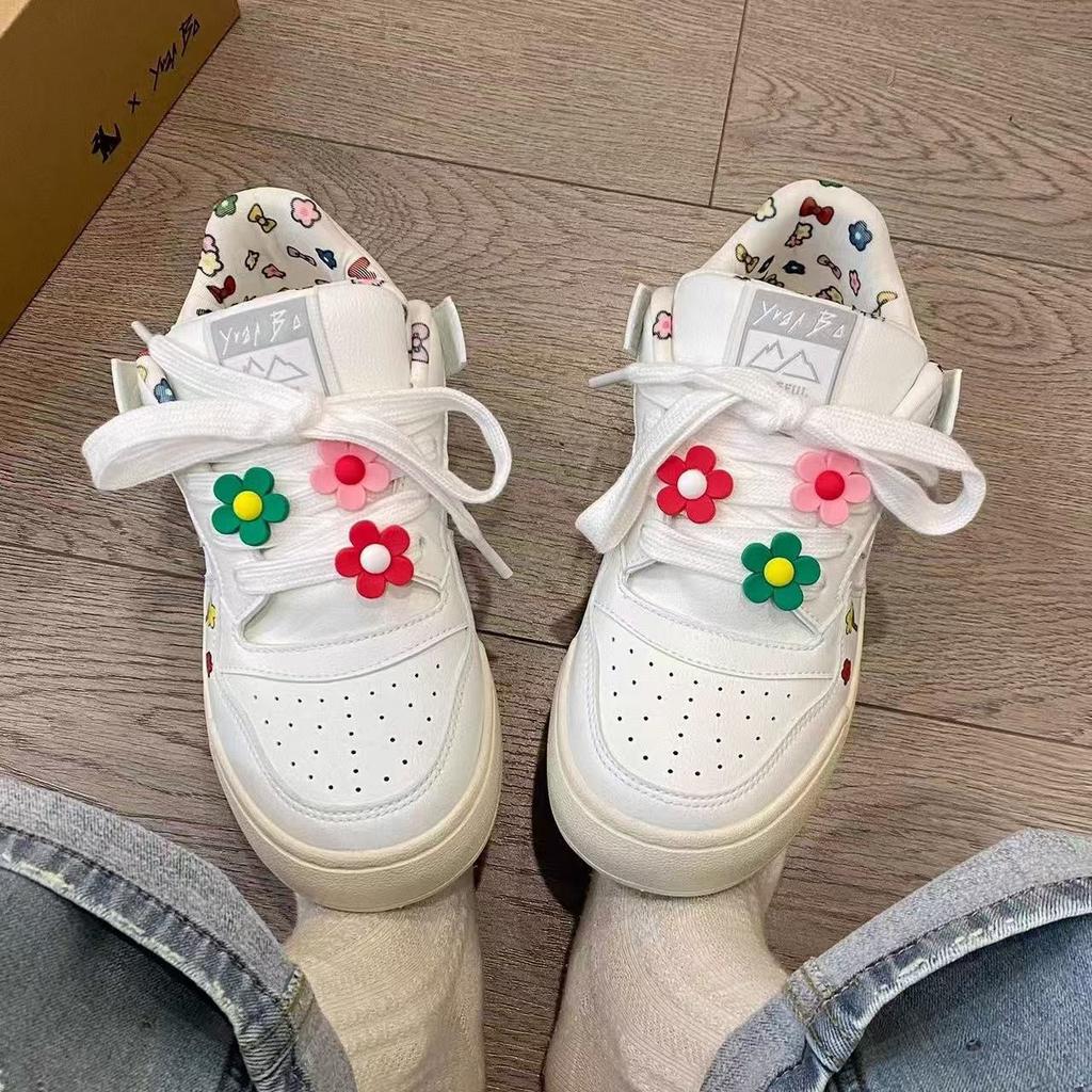 Popular Hong Kong style casual little white shoes 2025 autumn new shoes women's fashion ins trendy retro sports board shoes women