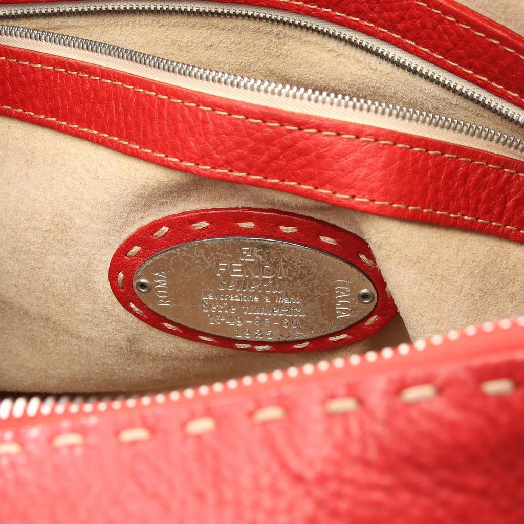 Used FENDI Selleria Shoulder Bag Leather Red Used Women
