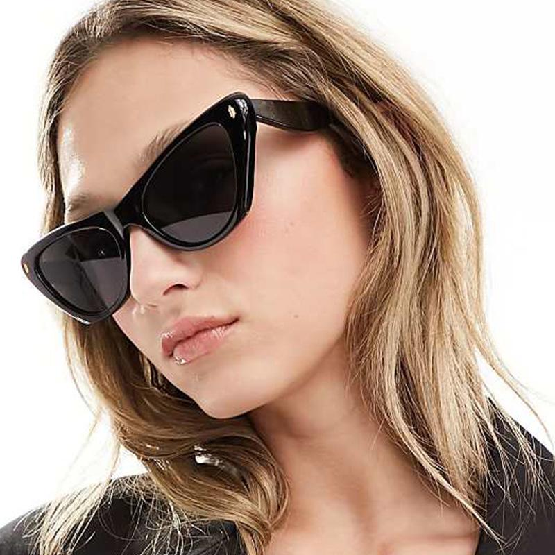Small Frame Cat Eye Sunglasses Super Cool Concave Shape Street Fashion Female All-match Trendy Personality Shades
