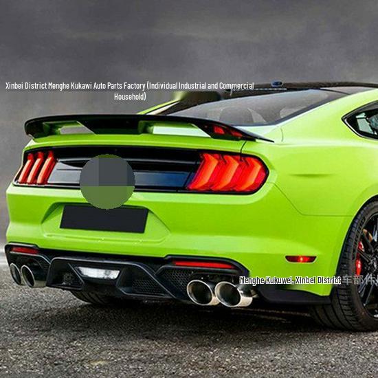 Ford Mustang GT500 Sport Wzór Włókna Węglowego Tylny Spoiler (2015-2021) - Instalacja bez wiercenia