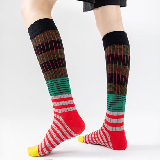 Gestreifte Kniestrümpfe Damen Retro Bunte Kniestrümpfe Dehnbar Atmungsaktiv Lässige Socken zum Rollschuhlaufen Laufen Sportliche Aktivitäten Tägliches Tragen