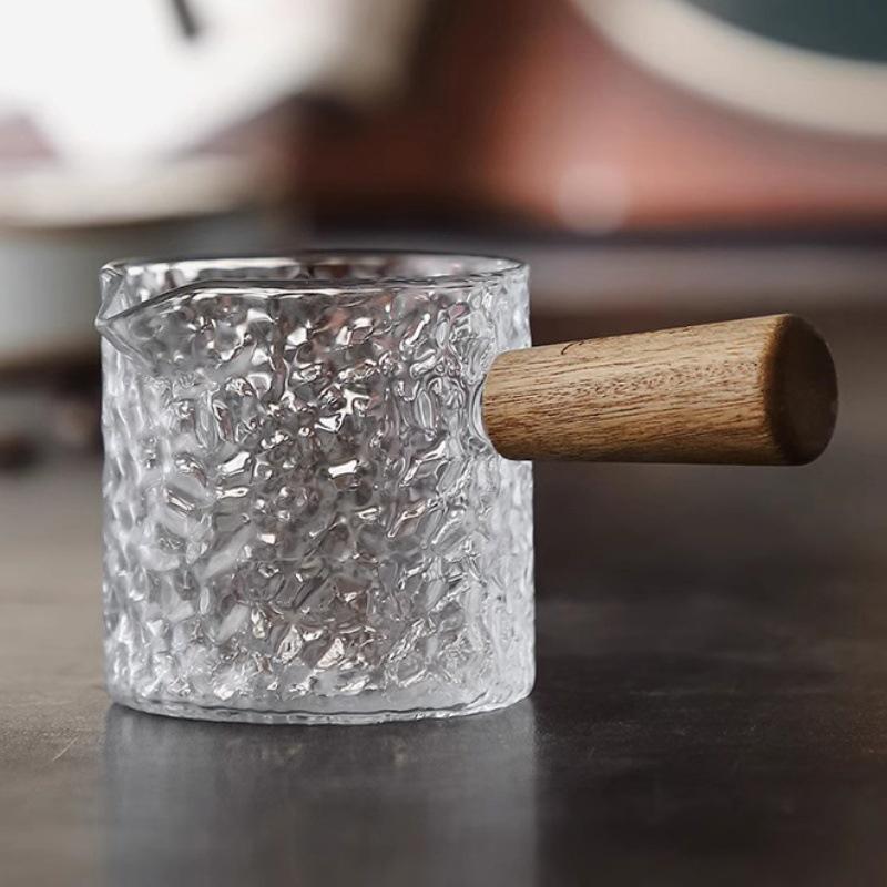 

1 шт. деревянная ручка стеклянный эспрессо мерный стаканчик самодельный молочник кофейные принадлежности прозрачная кухонная мерная кружка