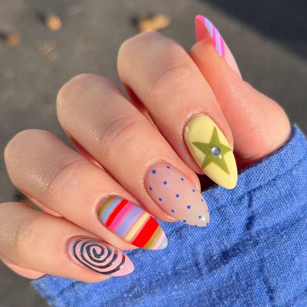 Pegatinas Desmontables para Uñas Estilo Europeo y Americano - Uñas Postizas Simples y Llevables