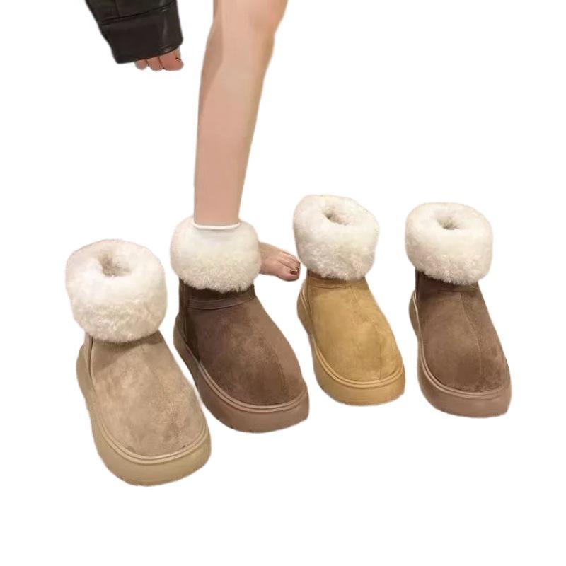 Thick-soled fluffy slippers are worn outside, autumn and winter new velvet thermal toe shoes, snow boots and cotton shoes.