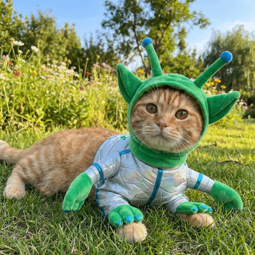 Science Fiction Style Pet Alien Transformation Outfit Colorful Laser Soft Alien Pet Costume Adjustable Hands and Feet
