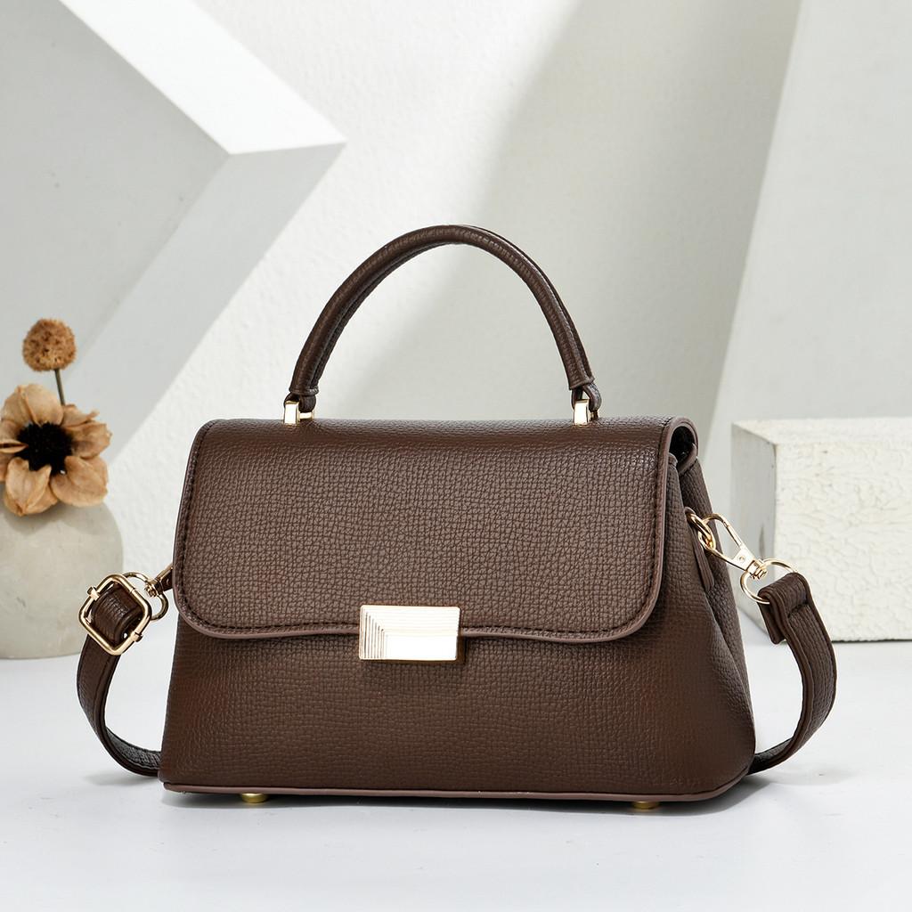 Minimalist Urban Style Crossbody Bag Made Of Pu With Soft Structure For Casual Outings