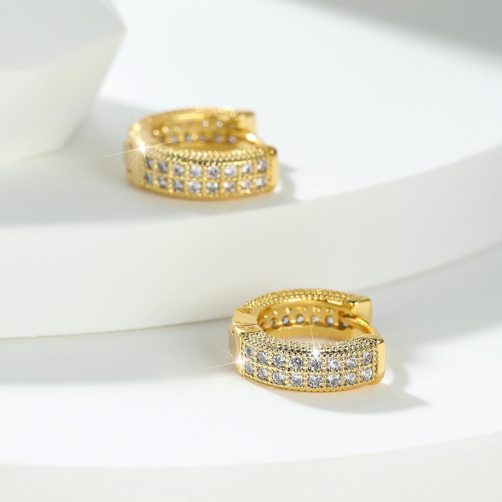 Full Diamond Wide Face Stud Earrings with Zircon Geometric Earrings, Design Versatile Earrings