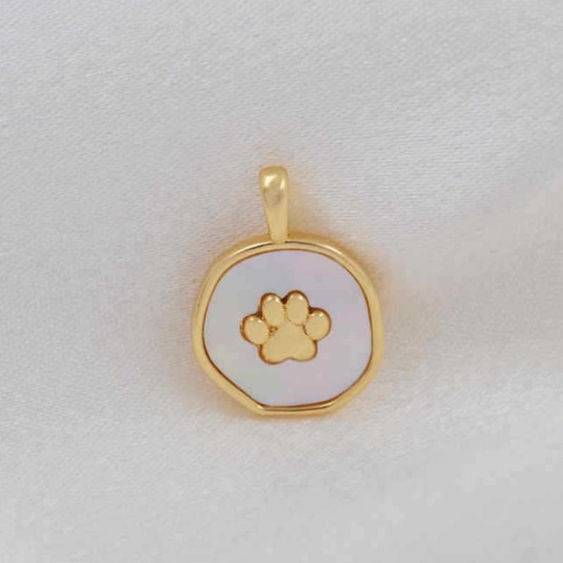 Handmade DIY Charm Jewelry Pendant Gold Plating Natural Shell Cute Cat Dog Bear Paw Footprint Charm for Necklace Bracelet