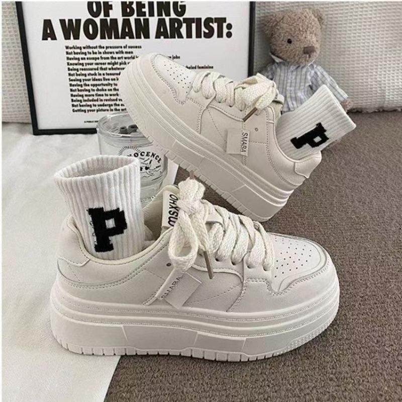 Trendy little white shoes women's new autumn versatile thick-soled casual niche original design board shoes women