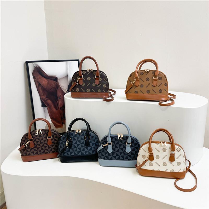 2025 Presbyopia Women's Bag High-end Sense Exquisite Versatile Shell Bag Fashion Niche Simple Messenger Handbag