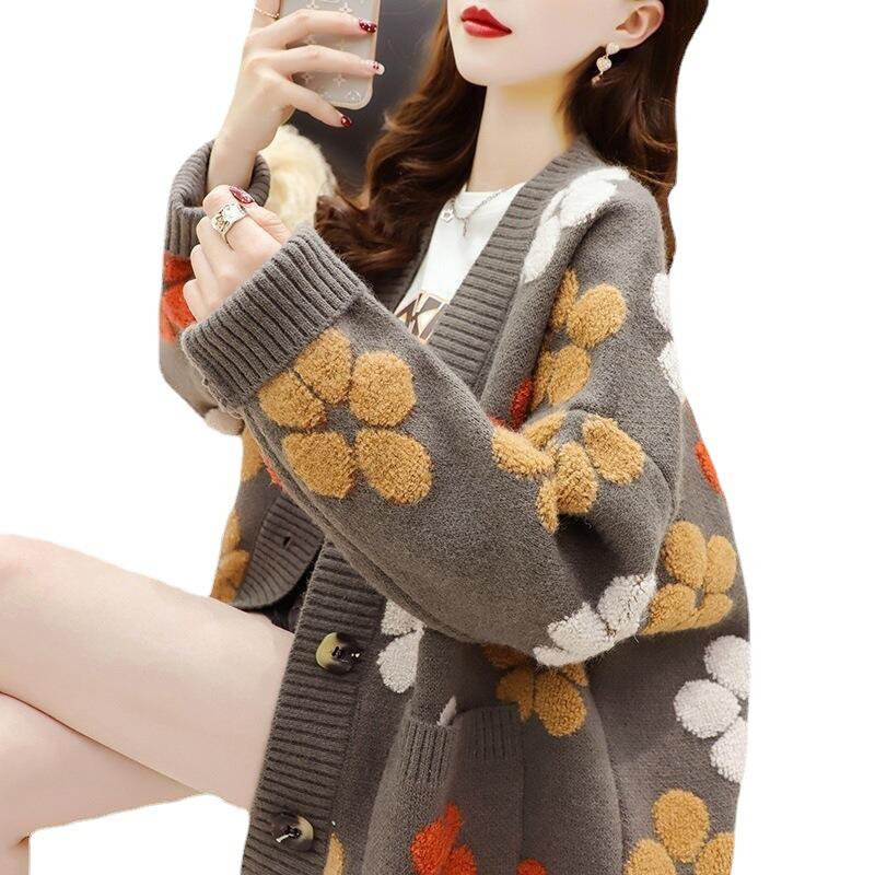 Autumn Women's Sweater Short Outer Loose Knit Cardigan Jacket Women's Tops Autumn and Winter V Neck Comfortable Versatile and Fashionable
