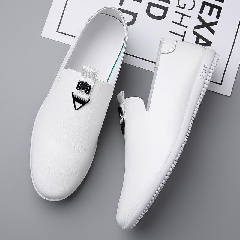 Fabrikneue Herren Freizeitschuhe aus Leder weiches Leder vielseitig weiche Sohle Mode trendige Schuhe kleine weiße Schuhe ein Pedal