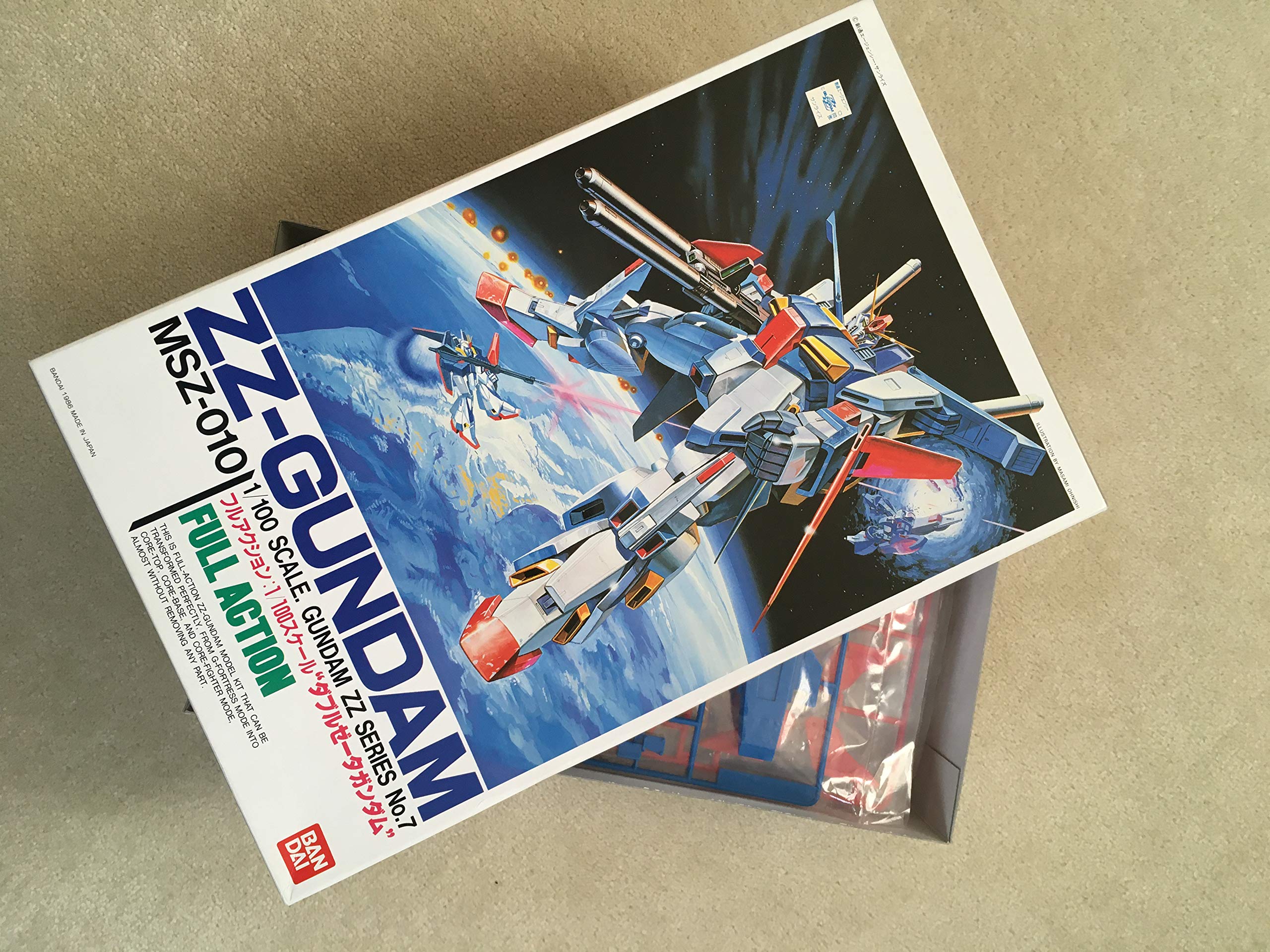 

Костюм ZZ Gundam ZZ 1/100 (Мобильный Гандам)