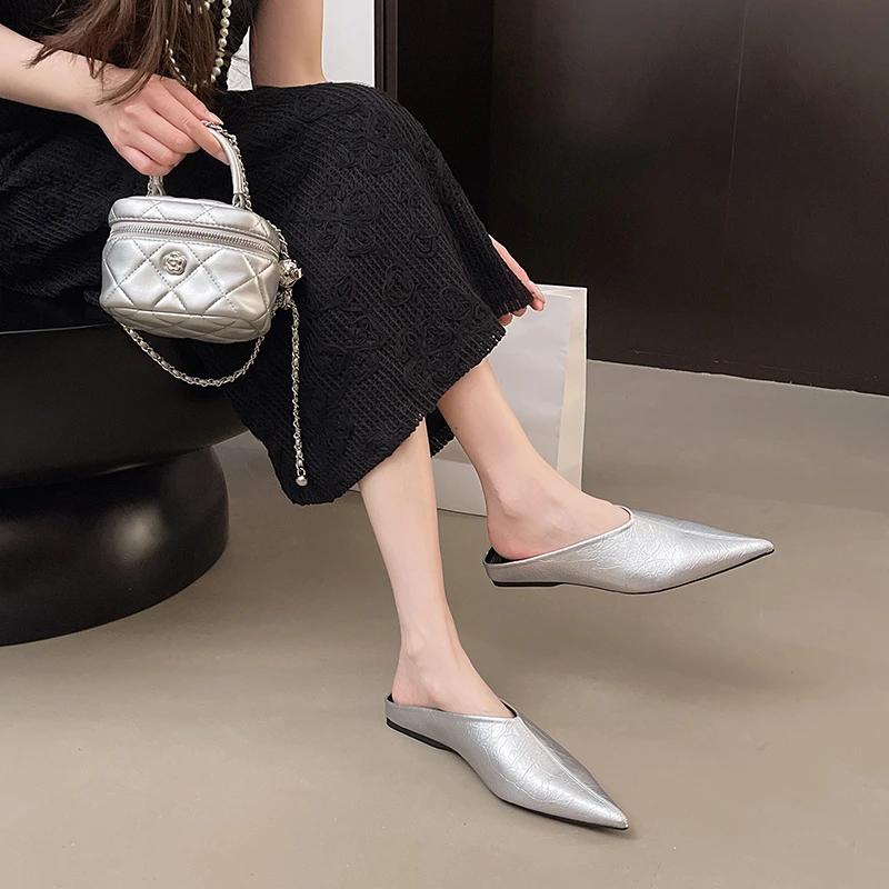 Woman's Slippers Loafers Luxury Slides Female Mule Cover Toe Square Heel on A Wedge Heeled Mules Low Designer Block 2025 Hot