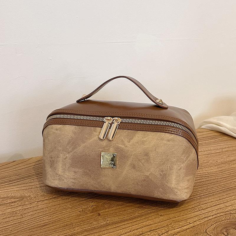 Celebrity Makeup Bag: Large Capacity Accordion Pillow Cosmetic & Toiletry Storage