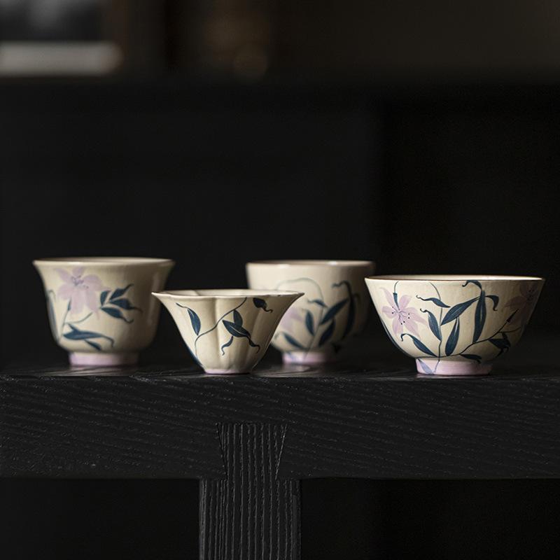Hand Painted Slip Decoration Tea Cup Ceramic Gongfu Tea Set Yixing Style Clay Tea Ceremony Cup for Home Use Master Cup